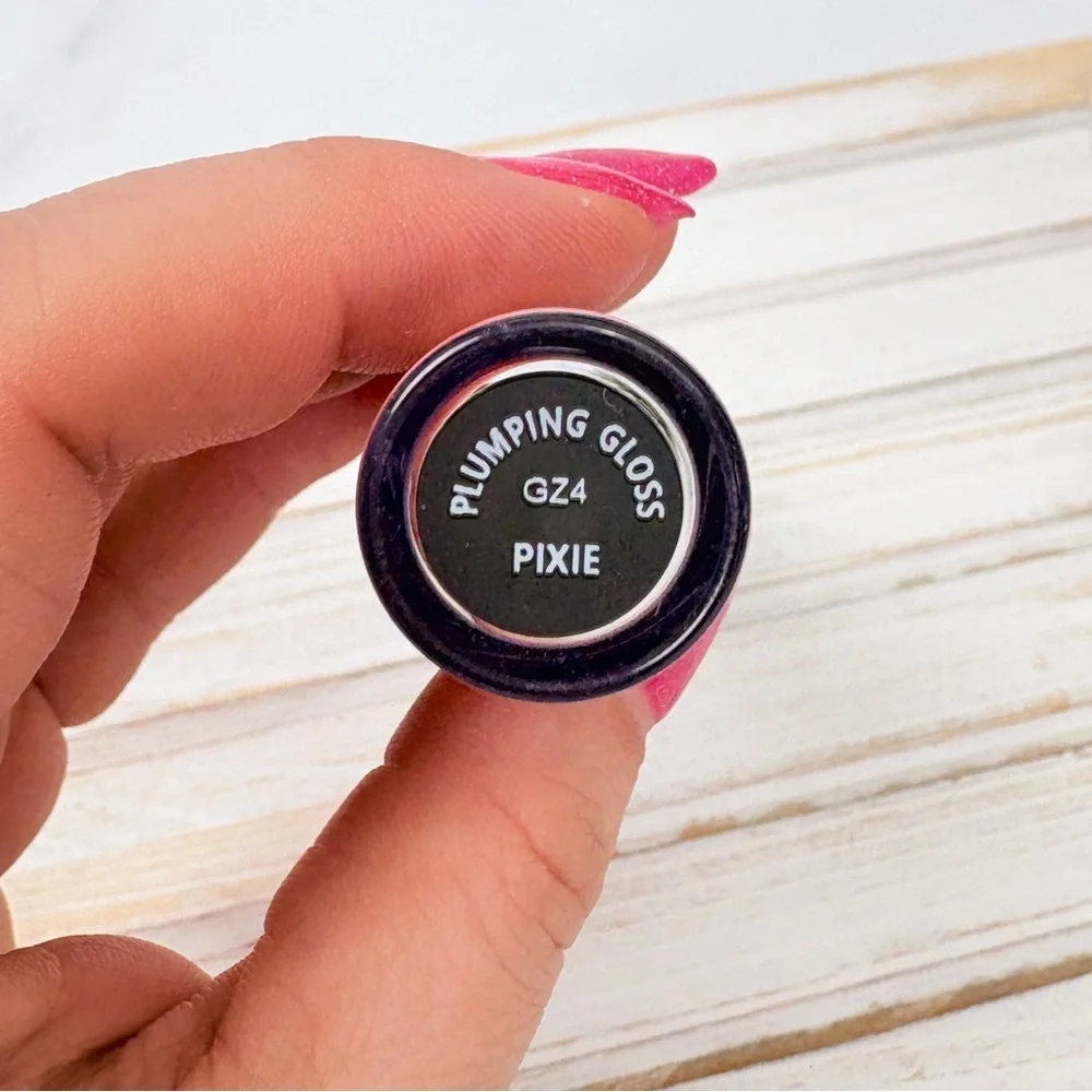 🆕 Lip Plumping Gloss - Pixie